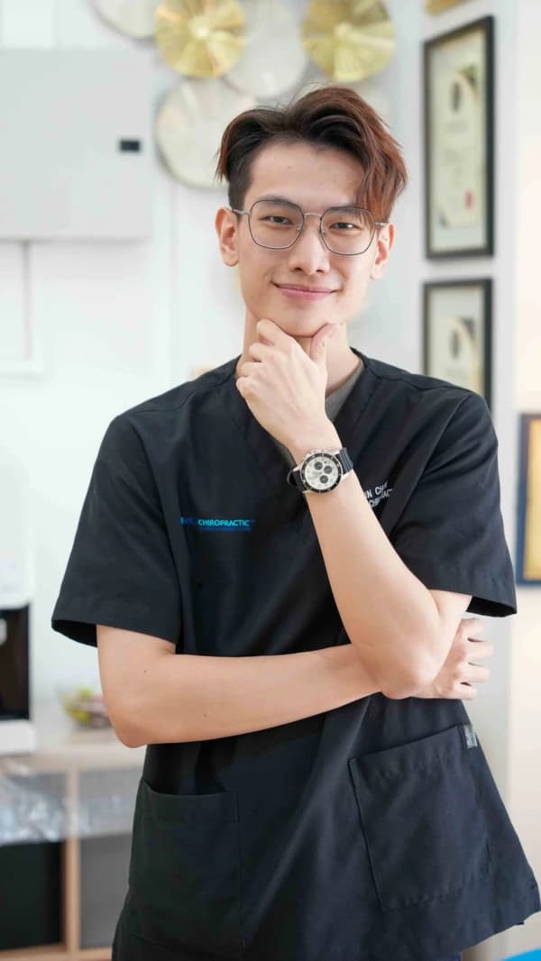 DC. Edwin Chan, Chiropractor