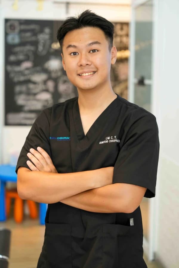 Lim C. Y. 医师,脊椎治疗师